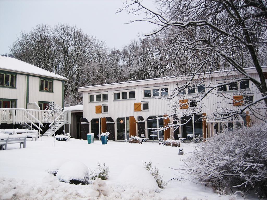 Noesundsgarden Hotell & Vandrarhem Nösund Exterior foto