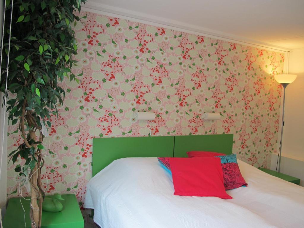 Noesundsgarden Hotell & Vandrarhem Nösund Quarto foto